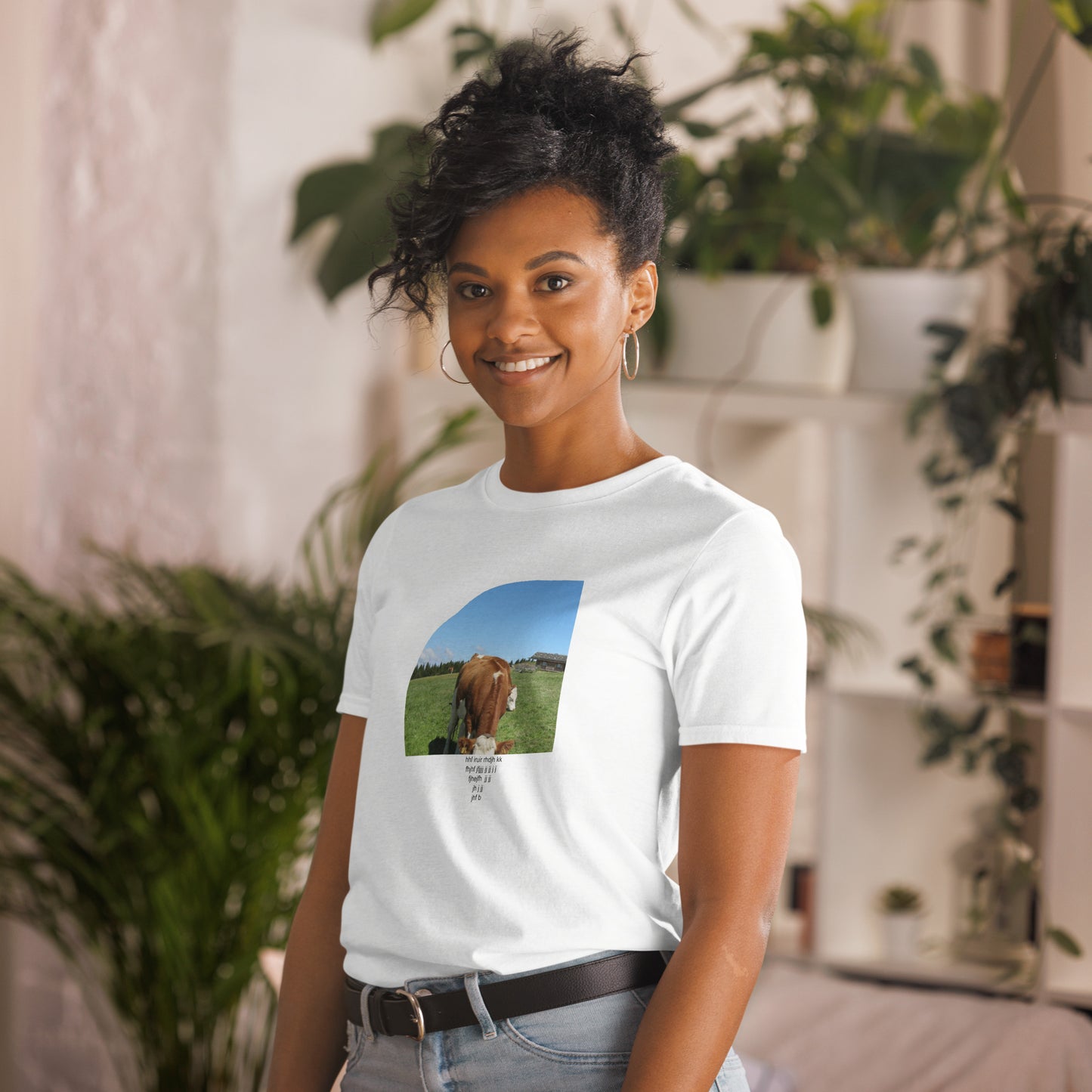 Unisex-T-Shirt Kuh auf Weide