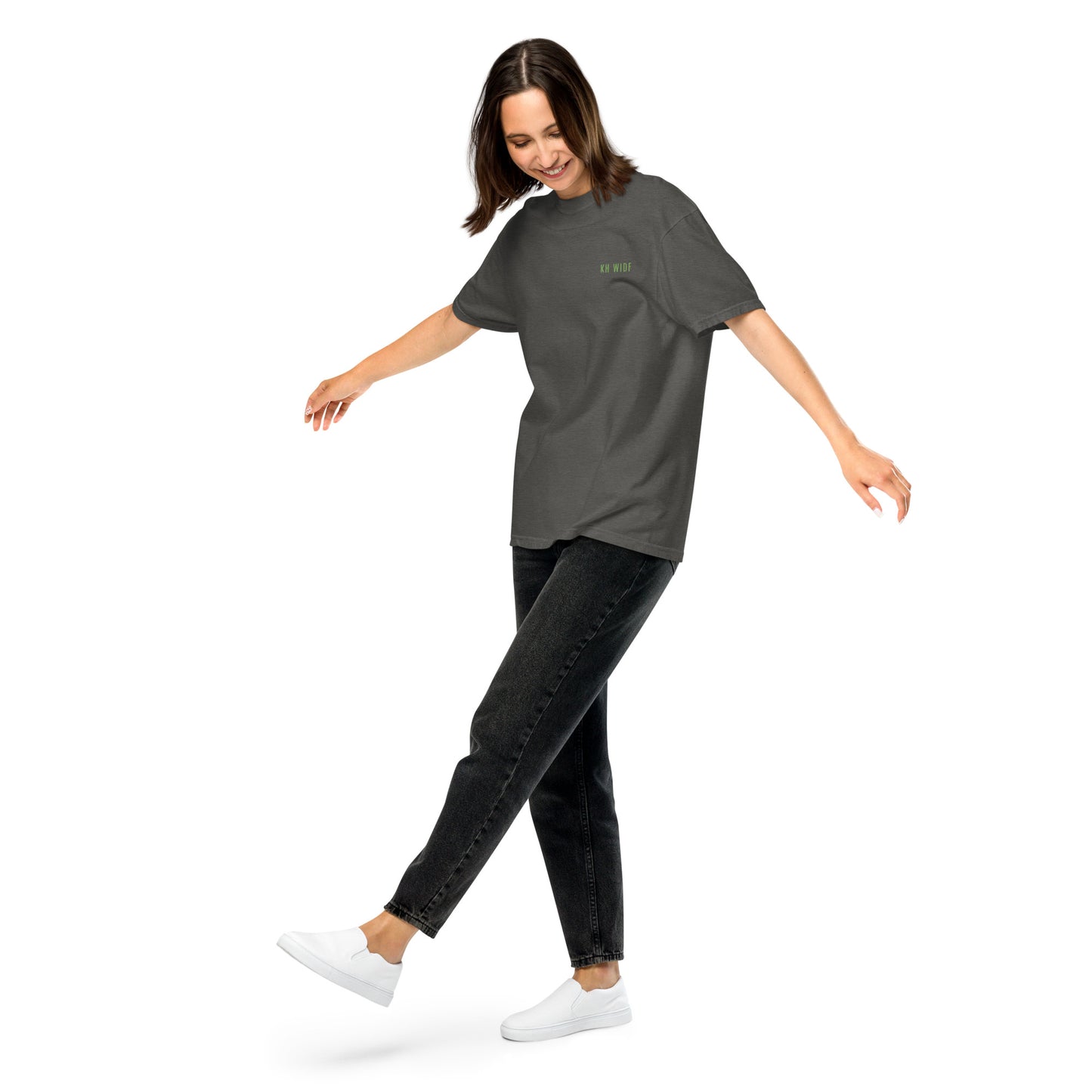 textilgefärbtes Unisex-T-Shirt, vorne bestickt, hinten bedruckt